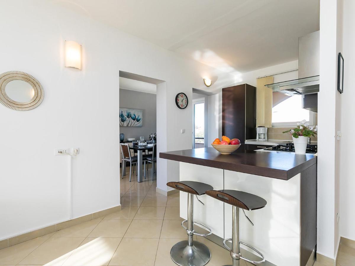 Holiday Appartment Tessa Πόρετς Εξωτερικό φωτογραφία