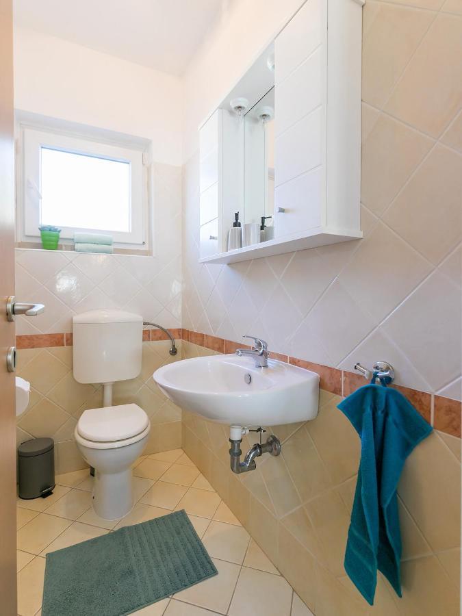Holiday Appartment Tessa Πόρετς Εξωτερικό φωτογραφία