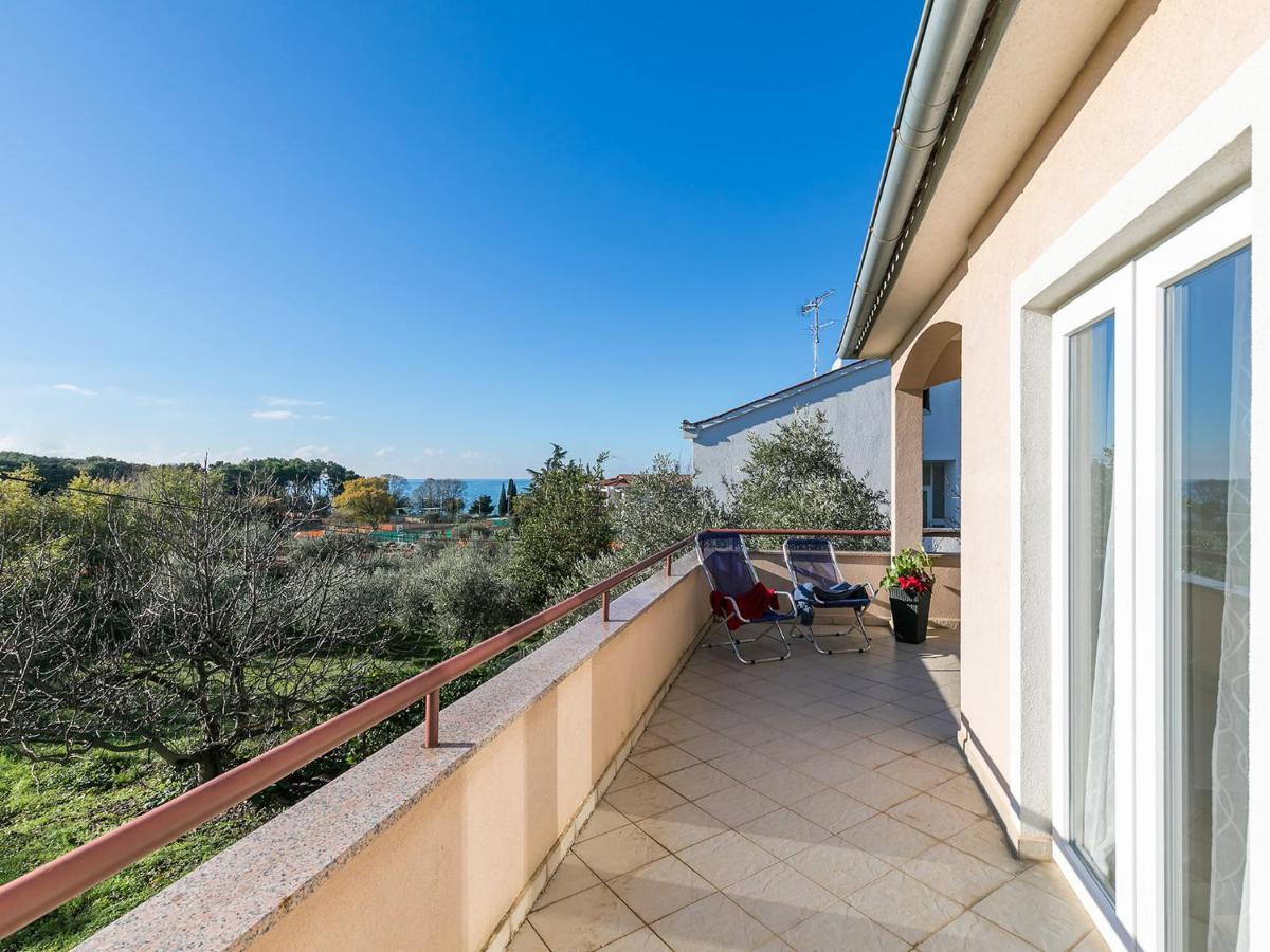 Holiday Appartment Tessa Πόρετς Εξωτερικό φωτογραφία